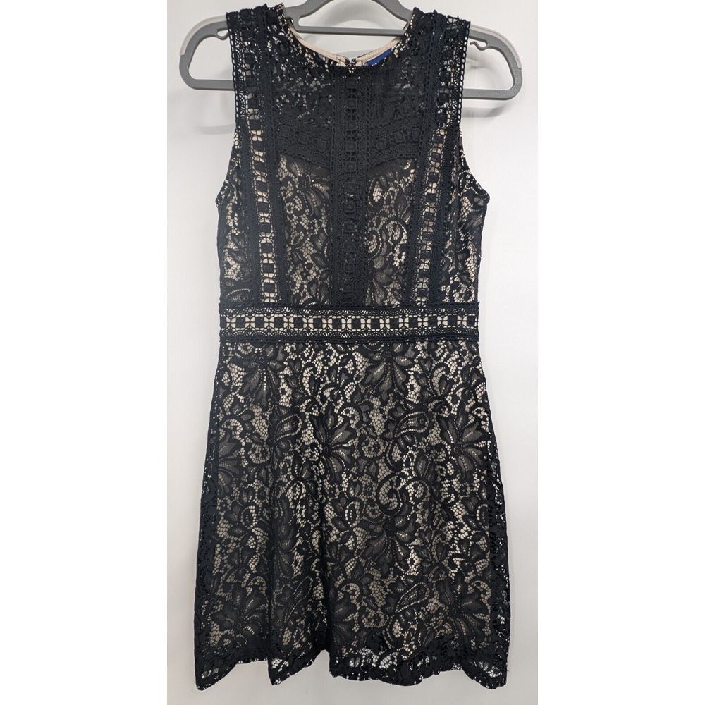 Disney Beauty and Beast Juniors‎ size Medium Black Shift Dress Sleeveless